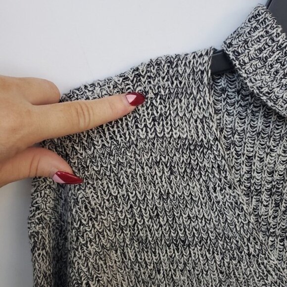 NWT Guess Sweater Lace Up details Size Small - Picture 5 of 15